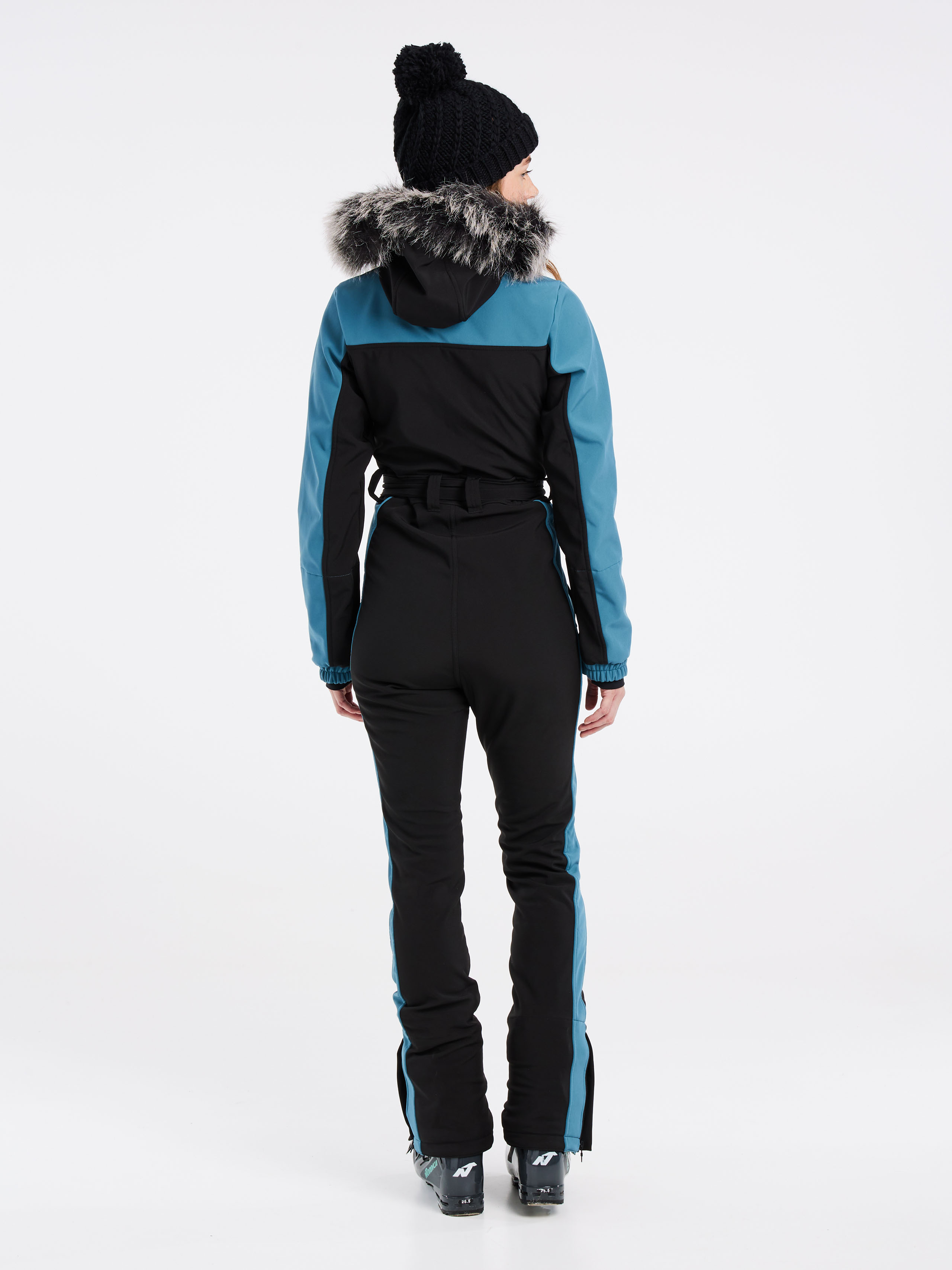 4610132_290_model_back-full_01